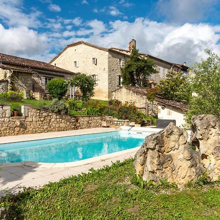 La Maison De Yuka Plieux Exteriör bild