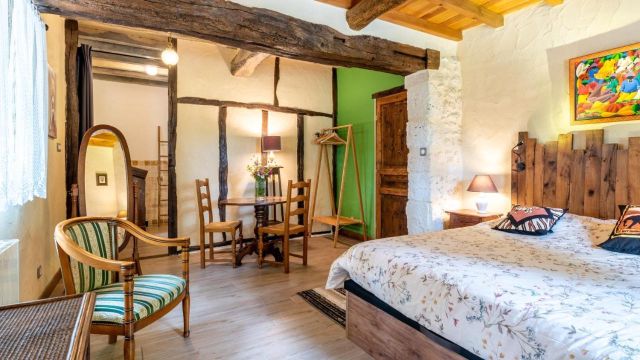 La Maison De Yuka Plieux Exteriör bild